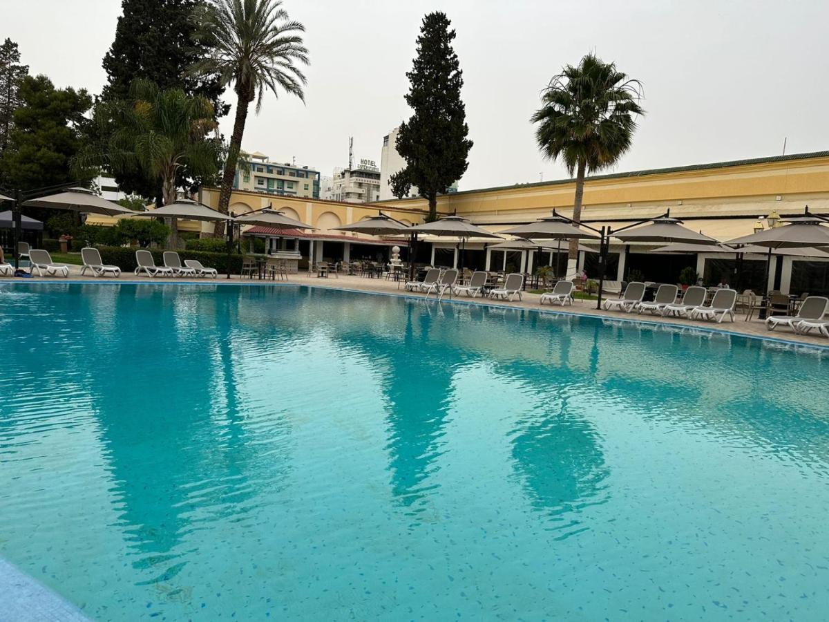 Royal Mirage