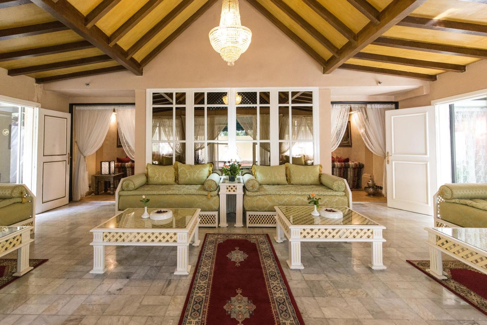 Hotel Royal Mirage 4*
